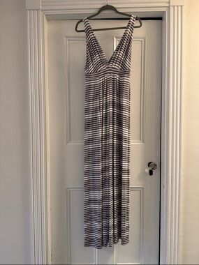 Tart Striped Maxi Dress in White and Charcoal size large